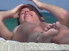 A hq porn stepmom sauna beach voyeur films a funny girl