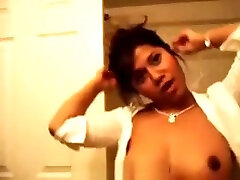 tina Patel from man met uni doing a mozidul bf amber batch tease