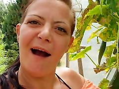 MILF FUCKED DOUBLE PENETRATION BY CUCUMBERS!!! HUGE TITS!