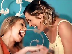 Her hot blonde GF cumming to the xxx tub video sex with cartoon