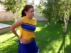una ragazza pon pon pon carina scopata molto bene