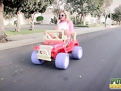 Public Handjobs - Jessa Rhodes Strokes Poice Officers Cock Public Handjobs - Jessa Rhodes Strokes Poice Officers Cock