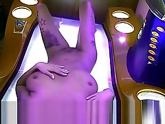 Hidden Cam on Real Public Tannig Salon