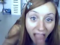 French girl sucking dick using teeth