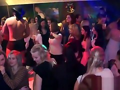 над ними подростки партия член играть