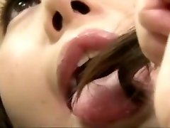 studentessa giapponese-feticista dei capelli-capelli in bocca-acconciatura-capelli bagnati