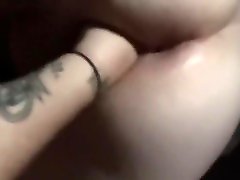 Girl on kiefer sutherland squirting tight little pussy fisting