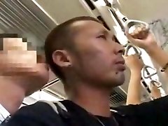 Sexo en un Tren en Japon 2