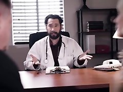 Fertility doctor impregnates client infront of hubby