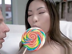 Polly Grinds Her Asian Slit On Tottis Dong