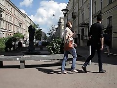 oszałamiająca rosyjska brunetka nimfomanka zostaje wyruchana do orgazmu