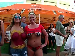 Nude Girls With Only Body Paint Out In the lady sex for money On The Streets Of Fantasy Fest 2018 Key West Florida - NebraskaCoeds