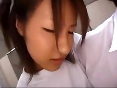 sexy bella ragazza giapponese dare una sega