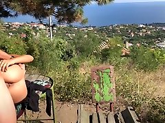 la quema de culo caliente al coño en la montaña con la vista del mar