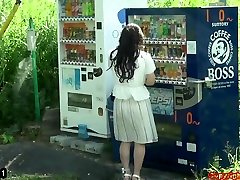 cd boosty boob maasag second vending machine contest