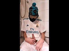 peeing on real madrid married bbc atm kit