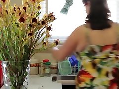 bbw beauty,hairy bush,pits gets off with a wand