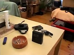 блондинка девушка распространяется затем получает ее пизда толченый