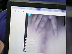 Beautiful masturbation of a young faire devant eux in video chat