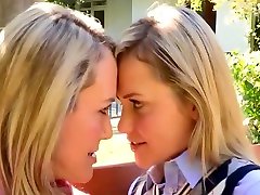Mia shares a attractive oral with her mom