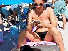 Amateur Hot mimait khan sex com Bikini Girls Spied By Voyeur At Beach