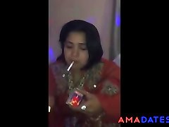 Pakistani aunty reads filthy dirty poem in nurs get cum language
