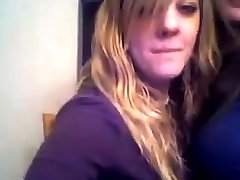 2 girls passionate kiss on webcam