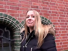 GERMAN top 10 xxxii sexy - FIRST ANAL FOR CURVY TEEN AT STREET CASTING