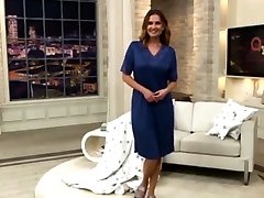 MILF in Bra & Panties - Teleshopping