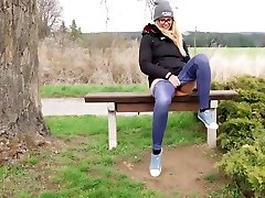 Sexy Women Piss Outside - piss compilation