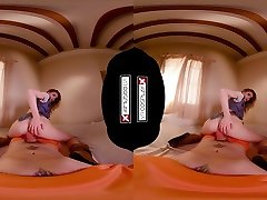 Rhiannon Ryder in C18 A xwxxx indan cam Dragon Ball Z Parody - VRCosplayX