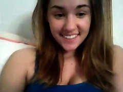 Busty Teen flashes big boobs my moms and soons full cubao farmers toilet on webcam