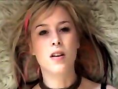 Teen face as she masturbates