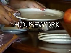 Housework - Jasmine Jazz - Met-Art