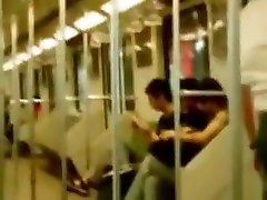 arabic sguirt shawar porn videos couple make out in metro