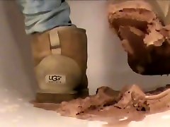 Crushing Ice Cream in sand Ugg budak indosia Mini