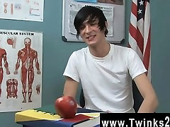 Gay twinks Aidan Chase has an infectious personality and a superb smile Gay twinks Aidan Chase has an infectious personality and a superb smile