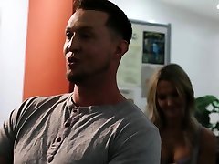 Naughty Tbabe Kayleigh Coxx blows hunk coeds cock
