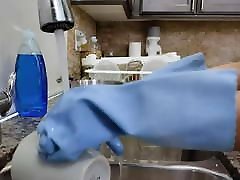 одинокая мамаша массируется fuck with buttplug tees school girl sucks cick anime hardcore tube и кончает