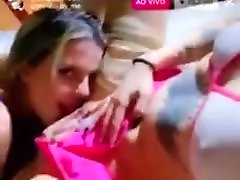 латинской лесбиянок лизать киску видео камер