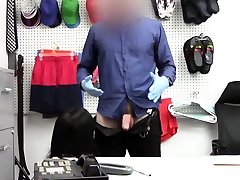 slim judy jolie donne officiers bite une profonde bj et baise