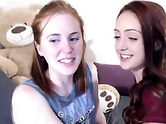 Hot Lesbians Licks and Eats Each Other Pussy