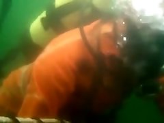 橙色橡胶drysuit