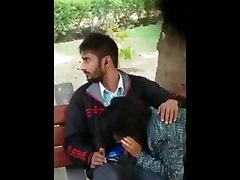 Bf and Gf in park sell amal sex clip