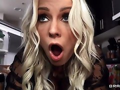 Kenzie Chooses Dick Over Dishes Free Video With Kenzie Taylor & Seth Gamble - Brazzers