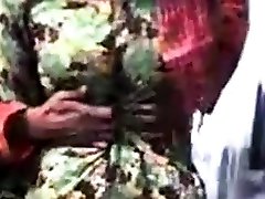индийское мальчик пресс девушка сиськи