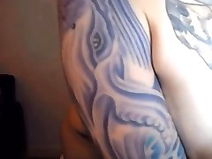naked tattooed charliex with big booty