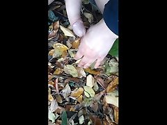 outdoor pissing on my hand