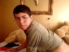 Latino Twink With Glasses Shows Off Ass On Cam