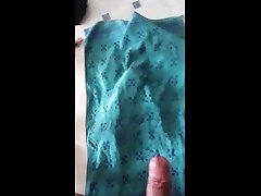 cumming alotttt